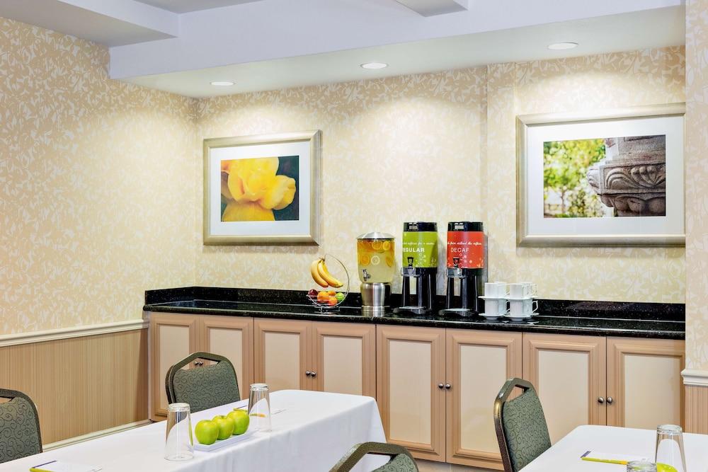 Hilton Garden Inn Folsom Luaran gambar