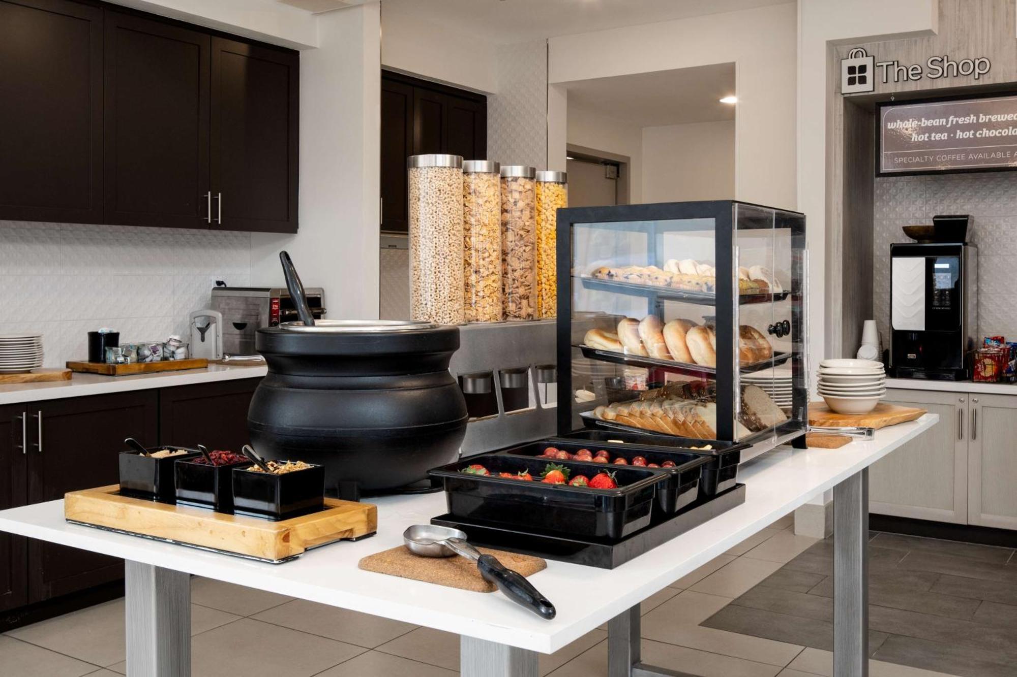 Hilton Garden Inn Folsom Luaran gambar